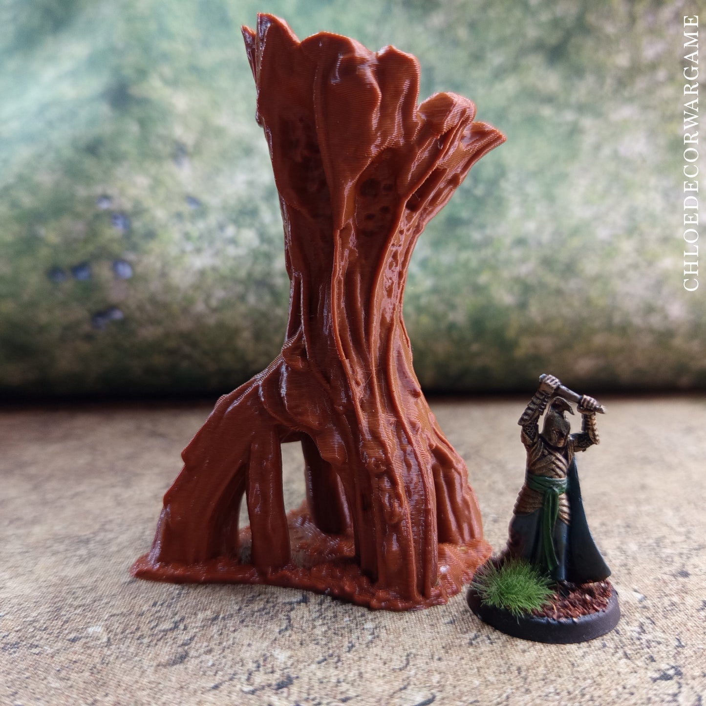 Arbre géant noueux