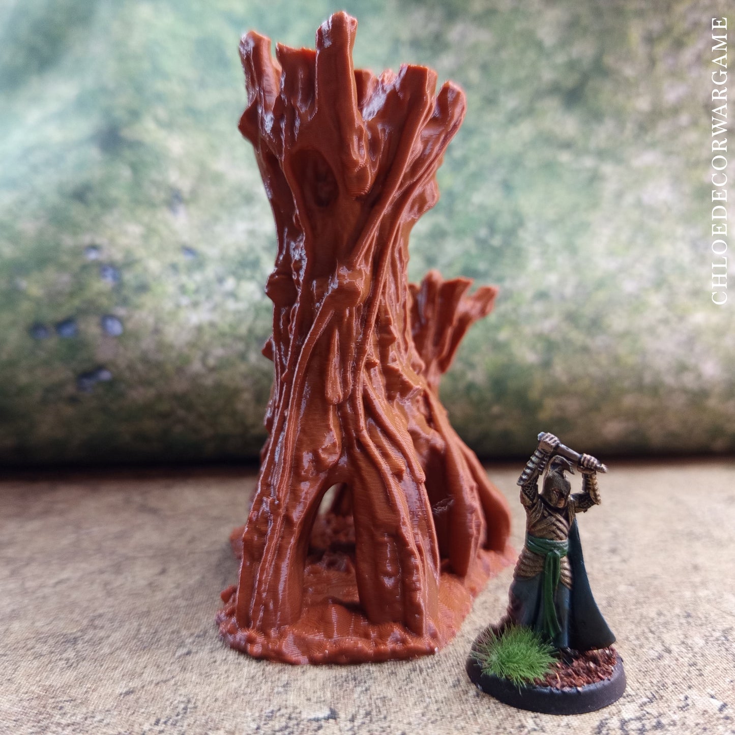 Arbre géant noueux