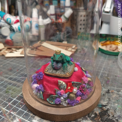 Prince Grenouille – Collection de Dioramas Fantasy sous Cloche & Décors Miniatures