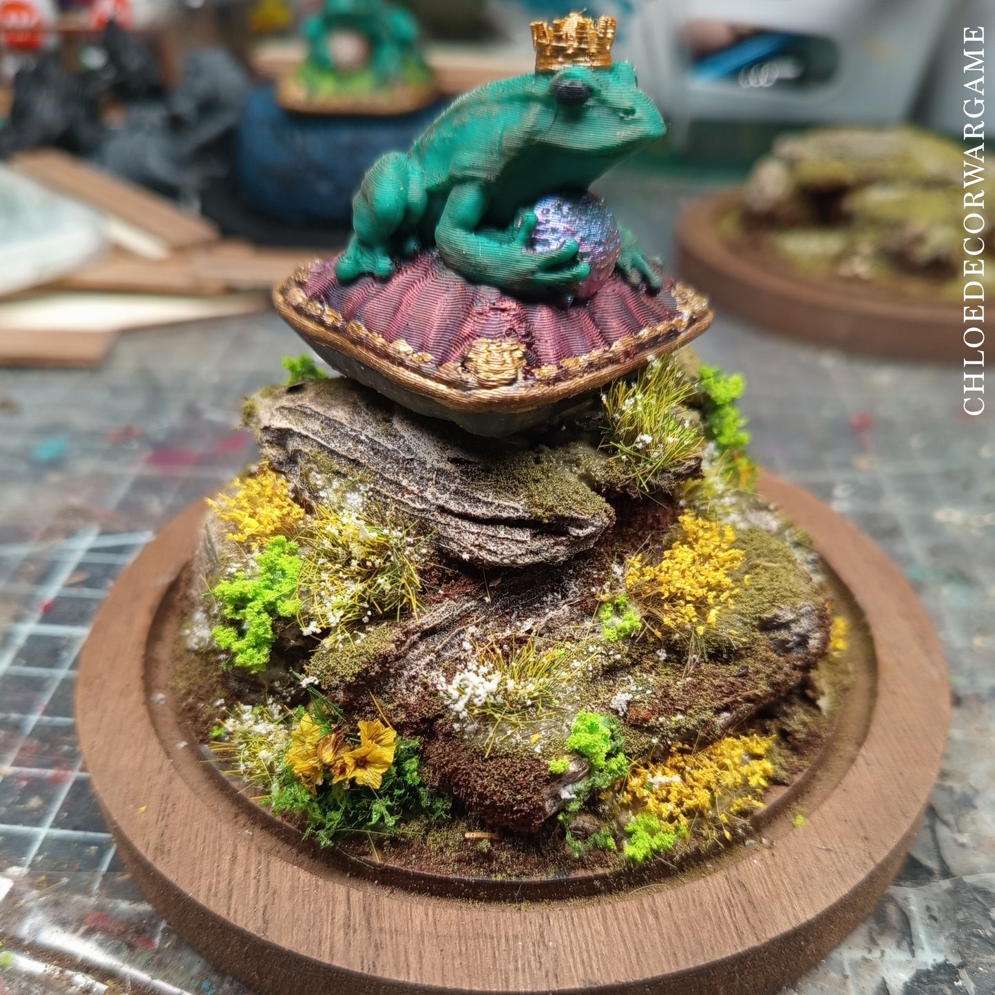 Prince Grenouille – Collection de Dioramas Fantasy sous Cloche & Décors Miniatures