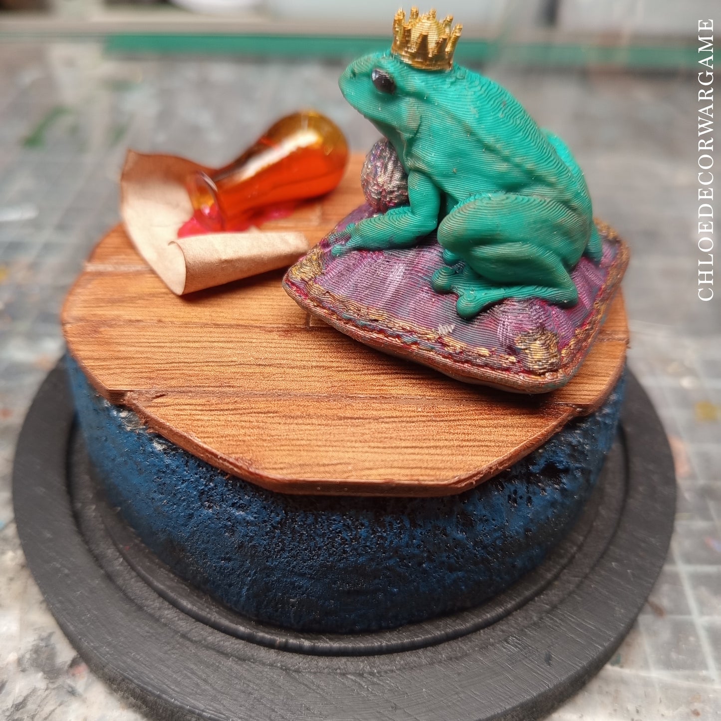 Prince Grenouille – Collection de Dioramas Fantasy sous Cloche & Décors Miniatures