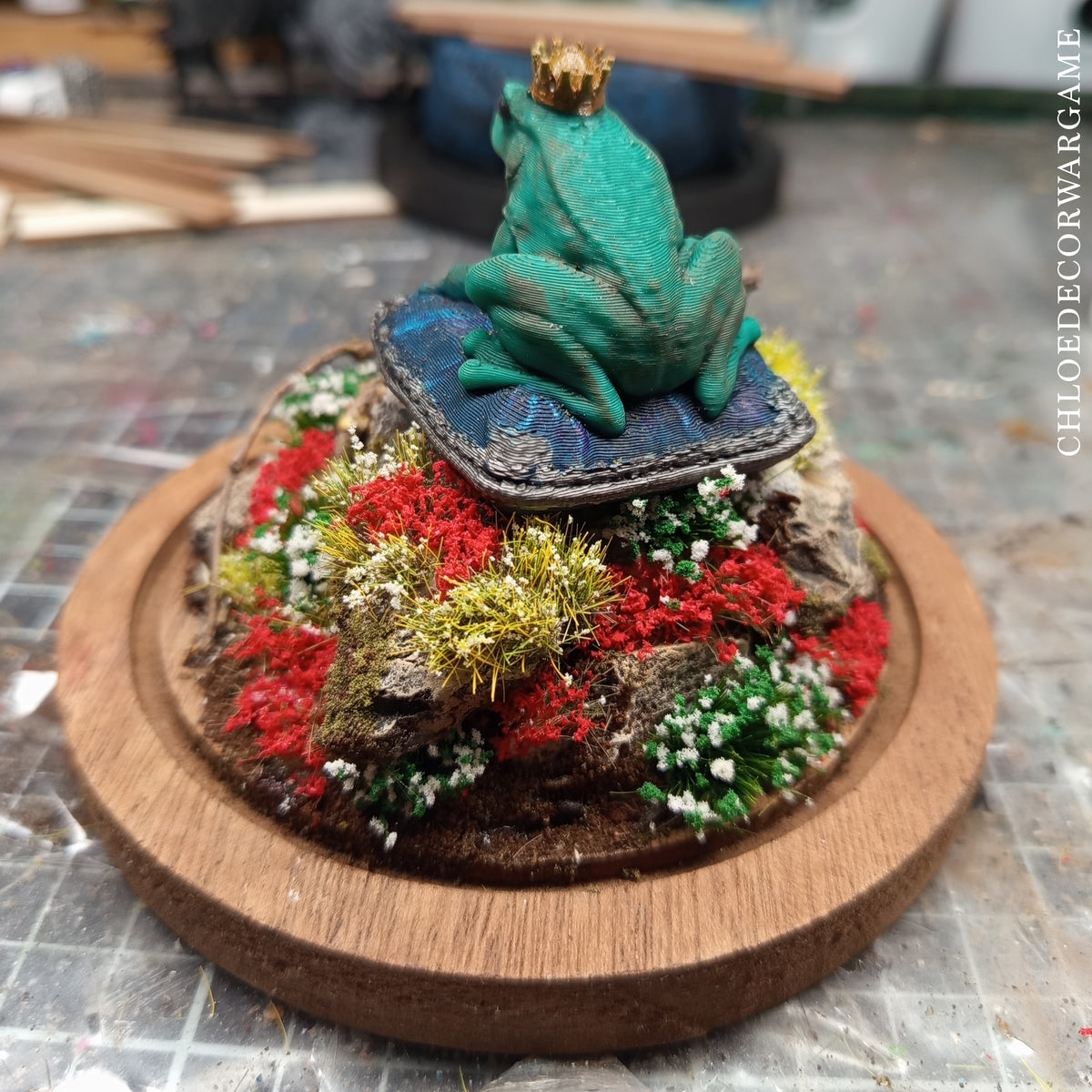 Prince Grenouille – Collection de Dioramas Fantasy sous Cloche & Décors Miniatures