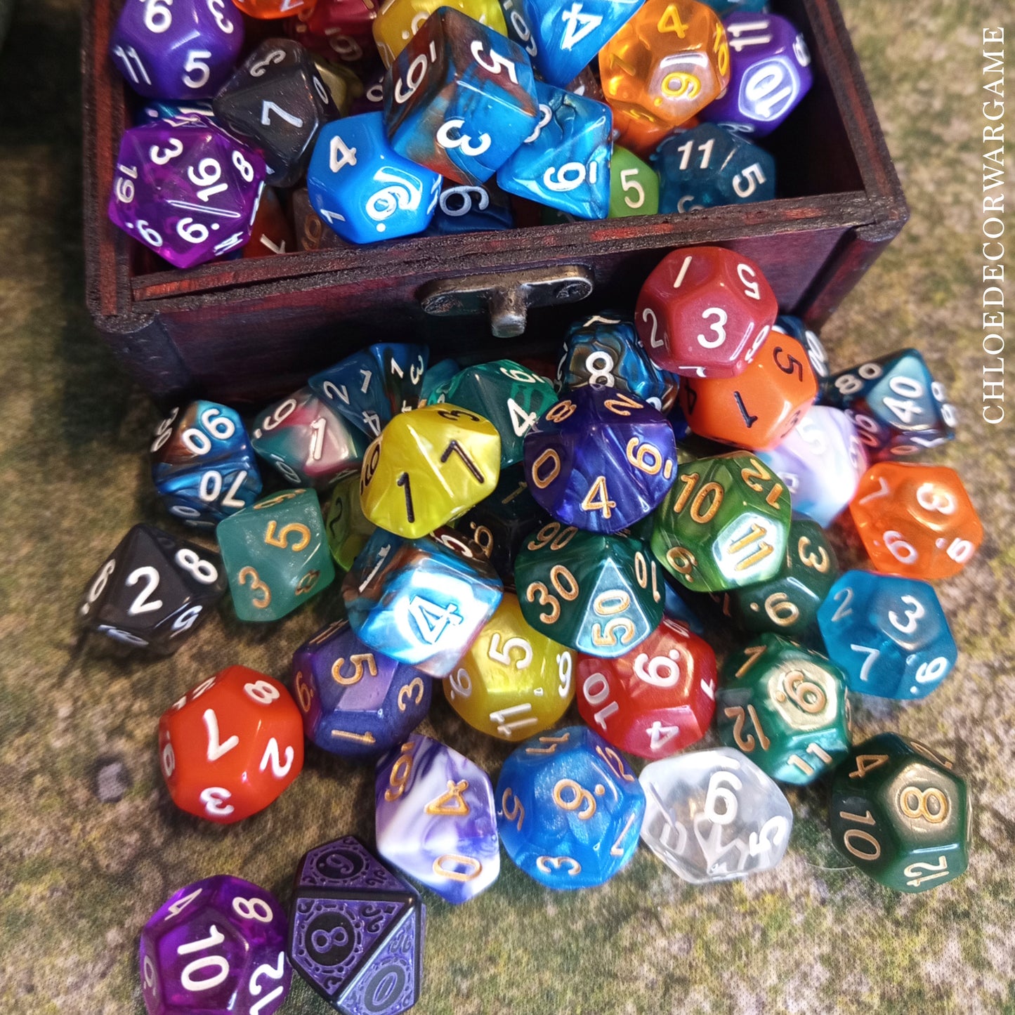 D20 – Dé JDR à l’unité (Couleur aléatoire)