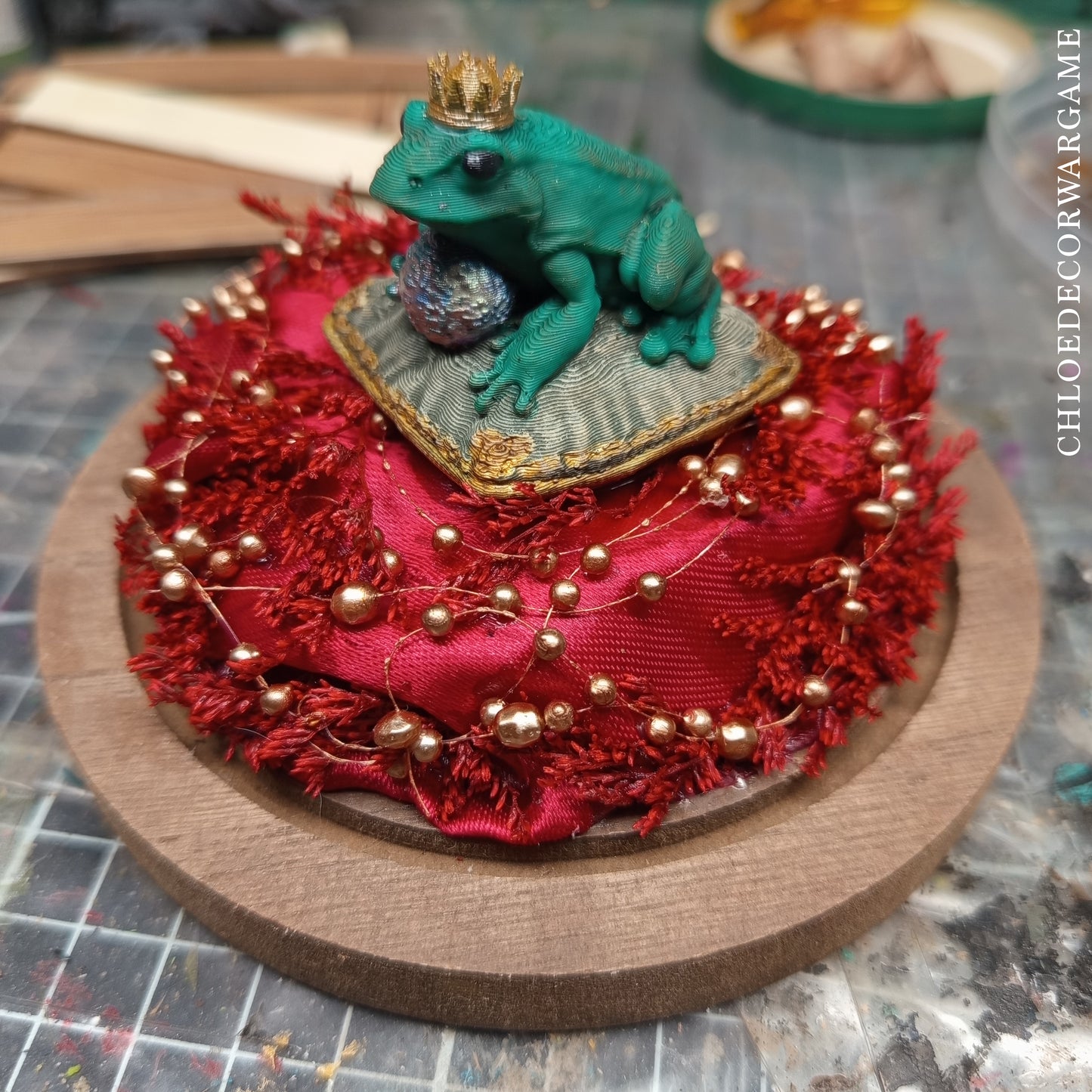 Prince Grenouille – Collection de Dioramas Fantasy sous Cloche & Décors Miniatures